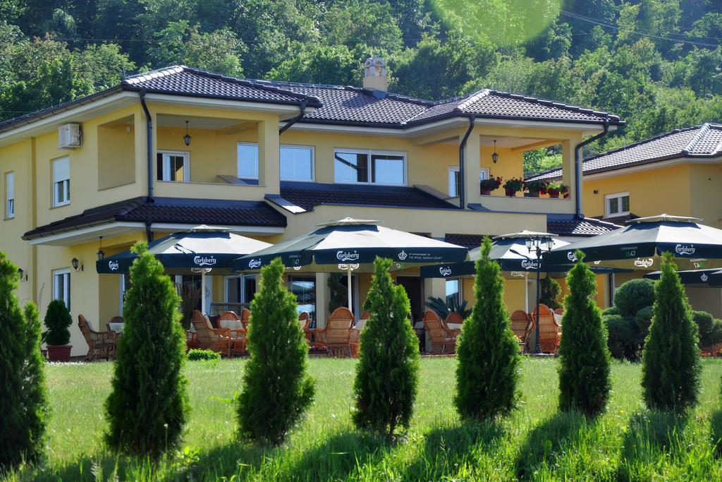 Akva Gold Apart otel Arandjelovac Dış mekan fotoğraf